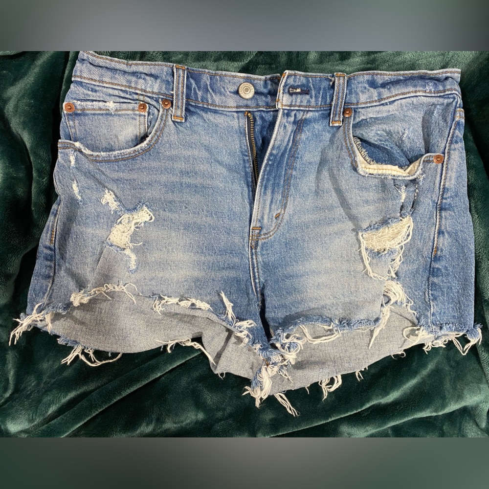 Ripped shorts